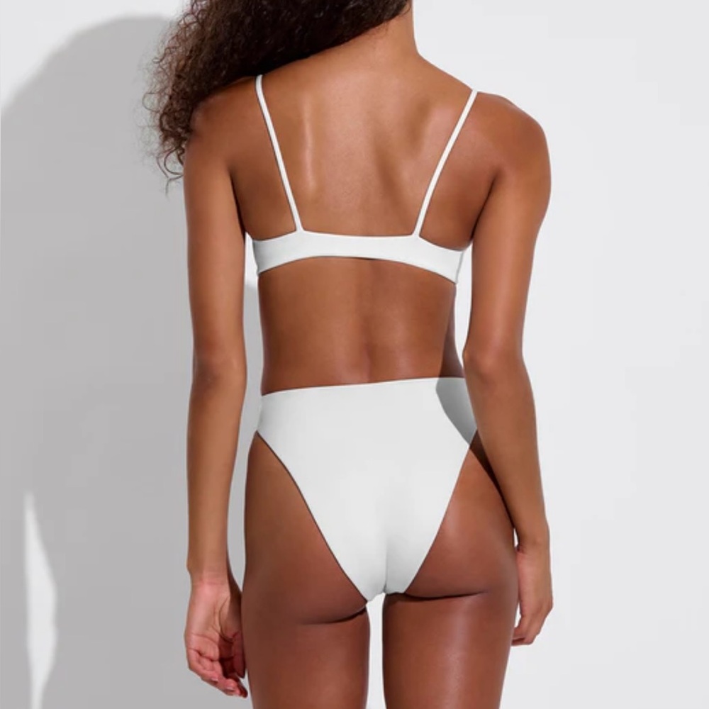 Left on Friday super hi hi bottom (white) size M